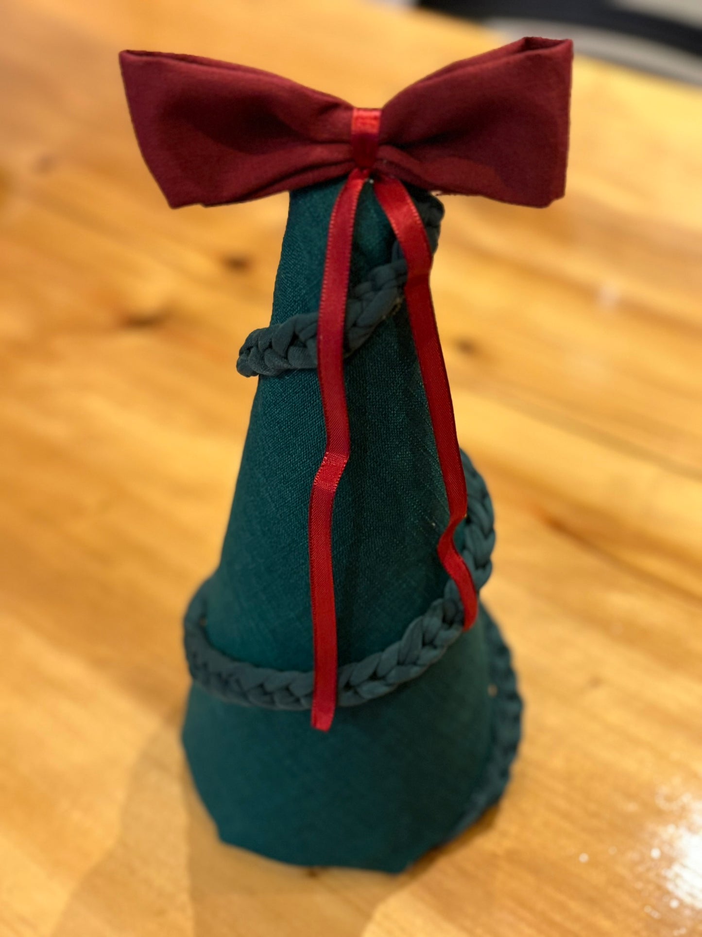 Árvore de Natal tecido detalhes em crochê