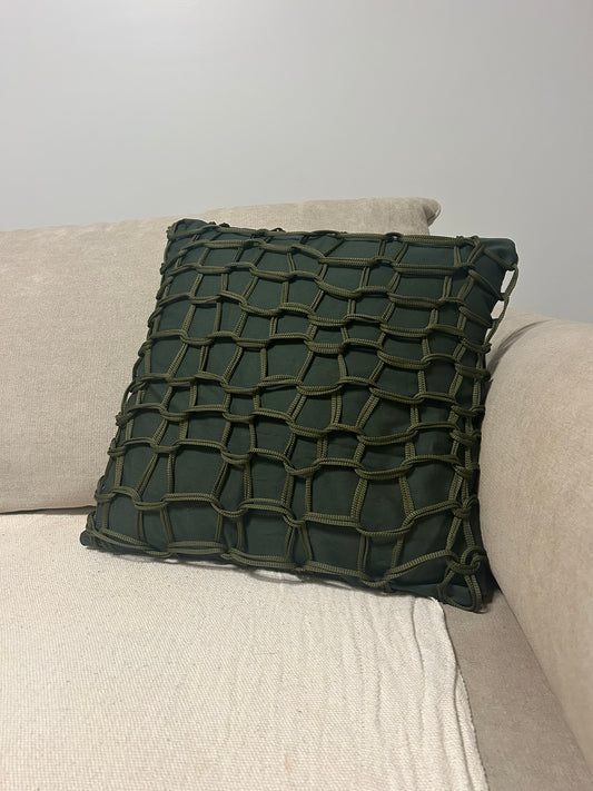 Almofadas verde musgo com cordas