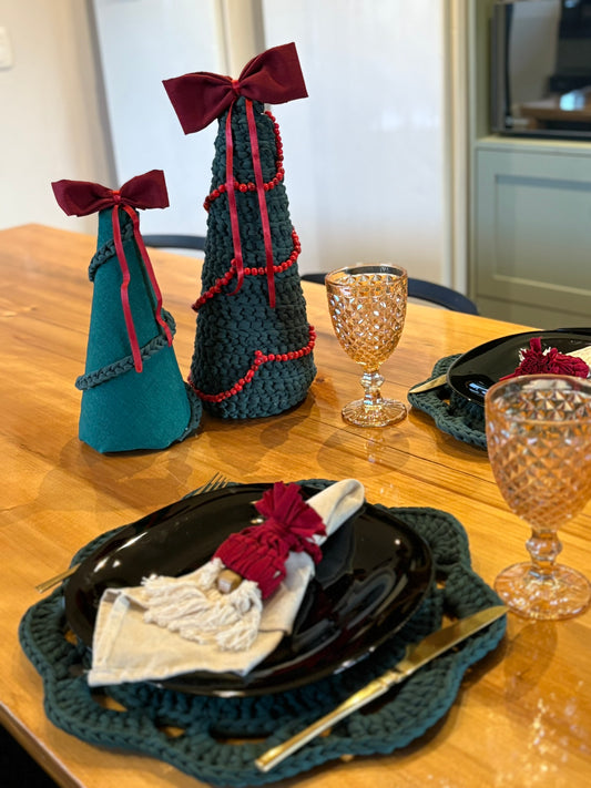 Árvore de Natal tecido detalhes em crochê